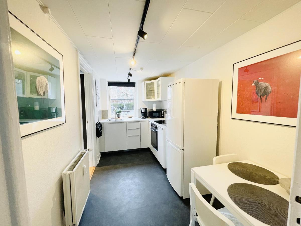 Aday - Charming Studio Close To The Football Stadium Aalbor Kültér fotó